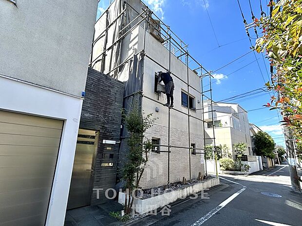 現在解体中!建築条件付き売地。駅まで徒歩9分。是非お気軽にお問い合わせください
