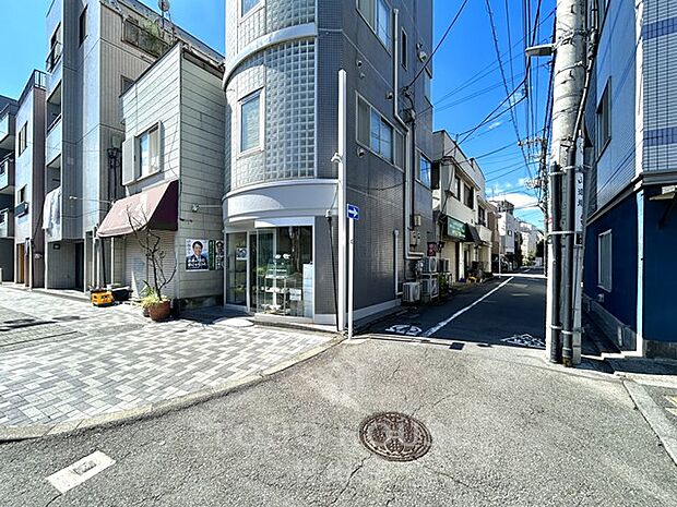 現在解体中!建築条件付き売地。駅まで徒歩9分。是非お気軽にお問い合わせください