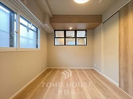 住まう方でカスタマイズしていただけるシンプルなデザインの内装(CG加工有)