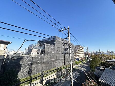 新規リノベーション(26年9月完工)駅まで徒歩9分。ペット飼育相談可。是非お気軽にお問い合わせください。