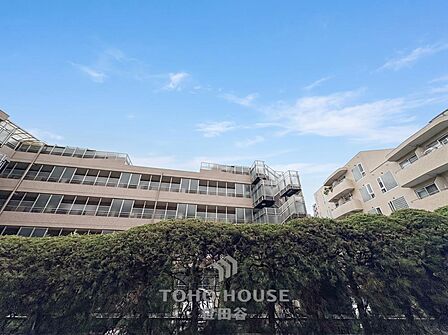リフォーム完了・即日見学対応可能。南向き住戸です。是非お気軽にお問い合わせください。