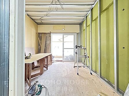 新規リノベーション(26年10月完工)8階建て最上階。開放感のある眺望。約31.9m2のルーフバルコニー付き・ペット飼育相談可・複数路線利用可