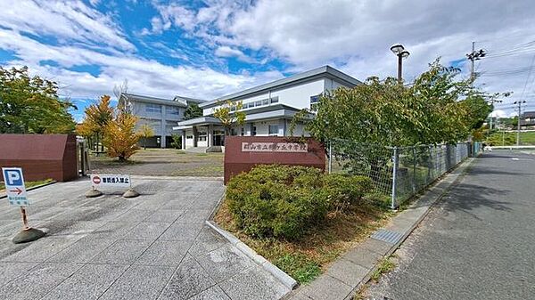 郡山市立緑ケ丘中学校 1200m