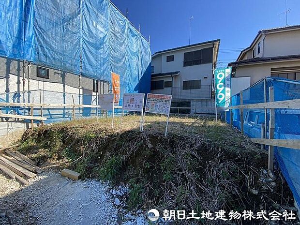 小学校徒歩8分・中学校徒歩7分！周辺に公園が点在し自転車利用で楽々アクセス可能です。