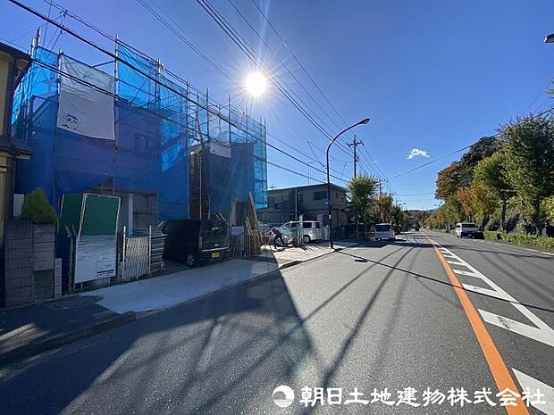 しっかり舗装もされているので、ベビーカーや自転車で通っても快適に通行できます。