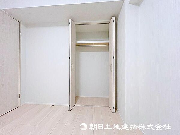 各居室にクローゼットを完備していますので、家具の買い足しを抑えられるメリットも！
