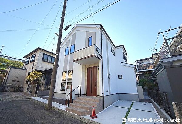 交通量の少ない閑静な住宅街ですので、小さなお子様がいらっしゃるご家庭でも安心です！