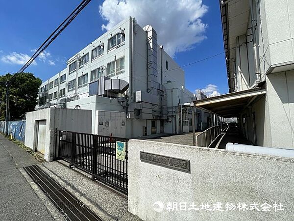 宮崎小学校まで約650ｍ！