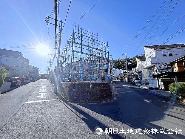 交通量の少ない閑静な住宅街ですので、小さなお子様がいらっしゃるご家庭でも安心です!