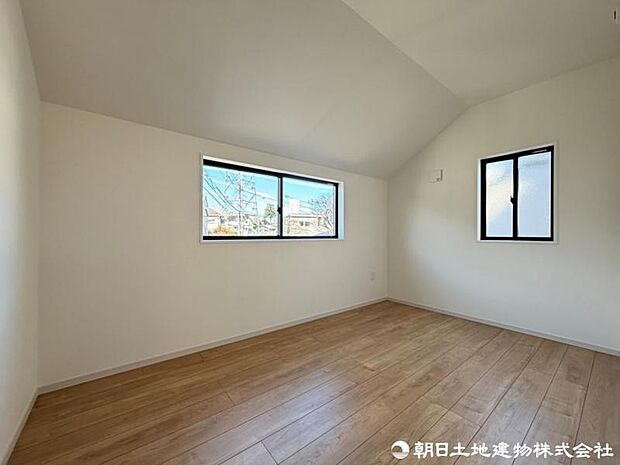 約5.2帖の居室は子供部屋としてご利用いただけます！お子様にとって初めての自分のお部屋！