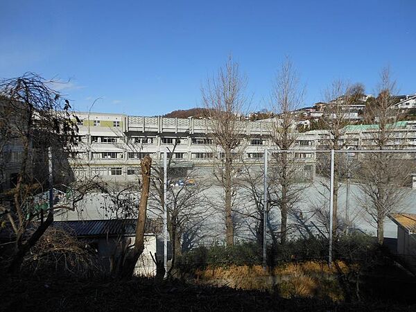 川崎市立西生田小学校まで500ｍ