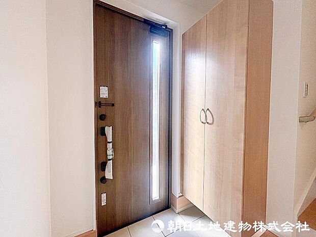 居住者の帰り、訪れる方を優しく迎え、やすらぎに満ちた生活空間を予感させる。健やかな暮らしを楽しめそう