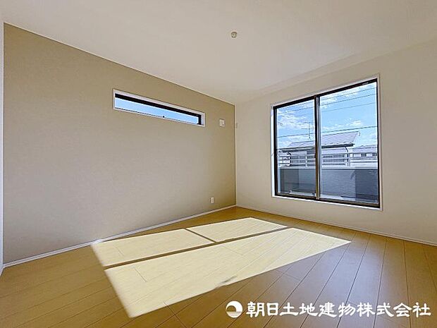 7帖ある広々した洋室なので、大きなベッドを設置してもまだまだスペースにゆとりがあります！