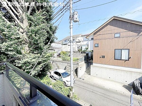 バルコニーからの景色！晴れた日中も夜景も綺麗で気分もさっぱりリフレッシュできそう！