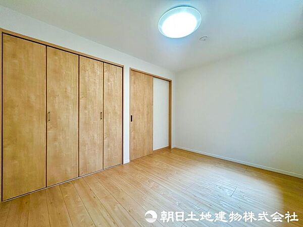 たっぷりの陽光と心地よい風が舞い込む住まい