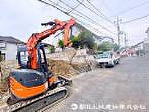 交通量の少ない閑静な住宅街ですので、小さなお子様がいらっしゃるご家庭でも安心してお住まいになれます。