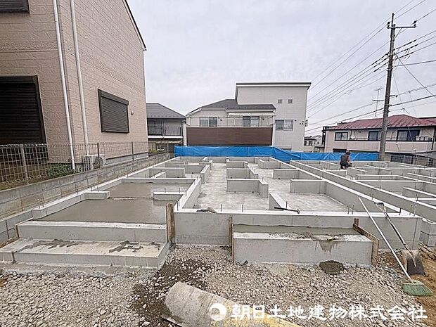 高さ制限の有る「低層住居専用地域」の落ち着いた街並みが魅力です！
