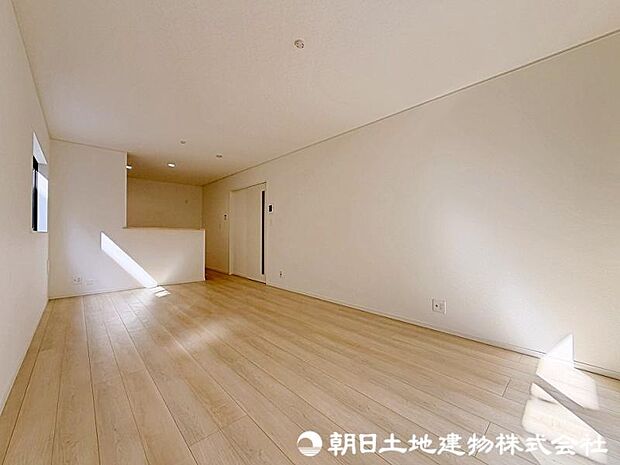 こだわりの広がりとゆとり。家族と過ごす時間を大切にしたい方にぴったりの明るくゆとりある住空間です