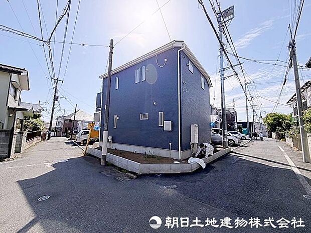 交通量の少ない閑静な住宅街ですので、小さなお子様がいらっしゃるご家庭でも安心してお住まいになれます