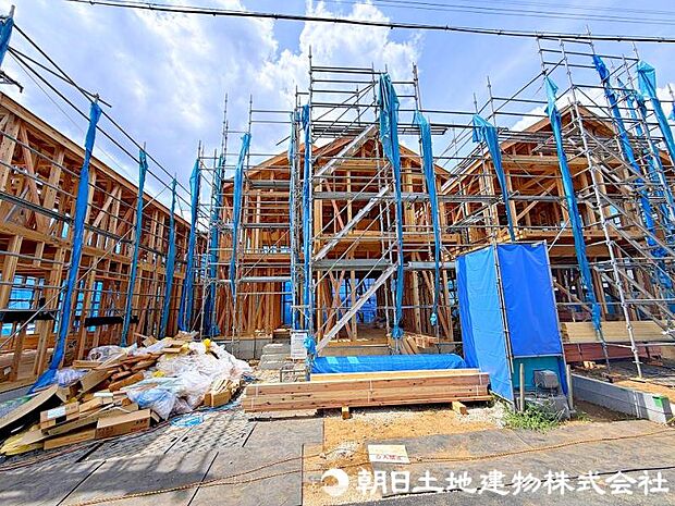 京王バス『野ヶ谷ふれあいの家入り口』バス停まで徒歩約3分!
