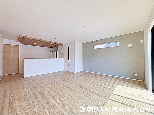 ここにはみんなが集い、食事と楽しい会話が始まる。話に夢中になりすぎて、ついつい時を忘れてしまう。