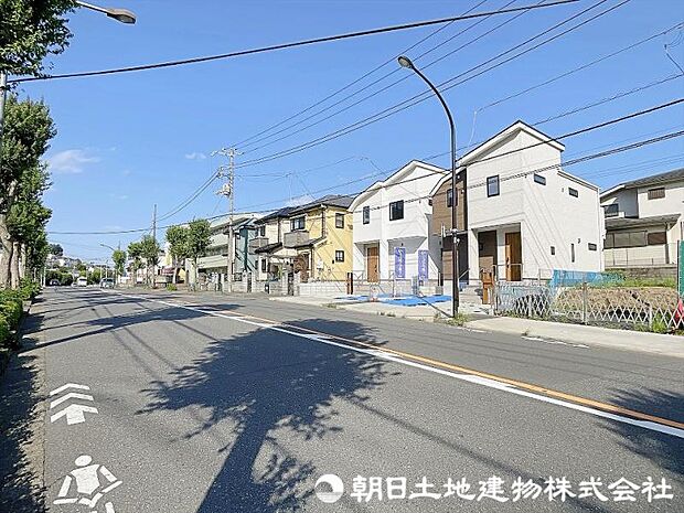 落ち着きのあるトーンでまとめた外観。長年住むうちに深い愛着を感じることの出来る、飽きのこないシンプルなデザインです。