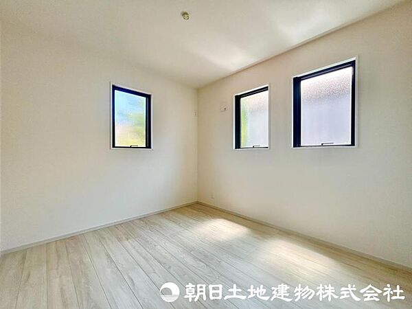 洋室を拡大表示