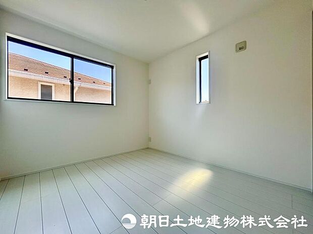 光が取り込みやすい2面採光の居室