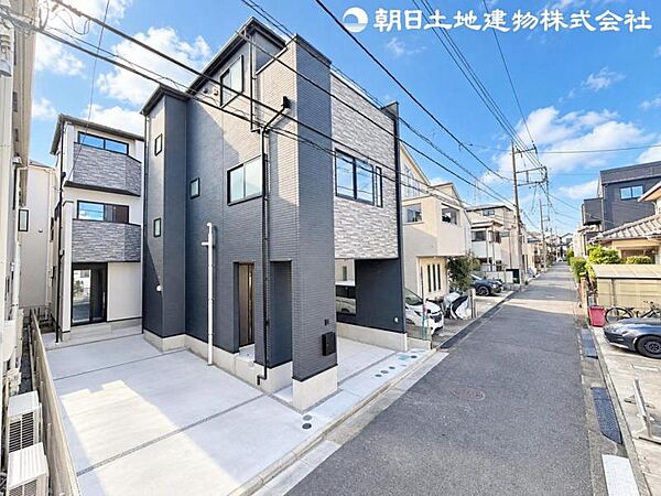 交通量の少ない閑静な住宅街ですので、小さなお子様がいらっしゃるご家庭でも安心してお住まいになれます！