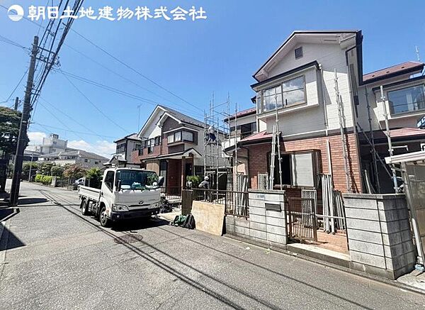 交通量の少ない閑静な住宅街ですので、小さなお子様がいらっしゃるご家庭でも安心してお住まいになれます。