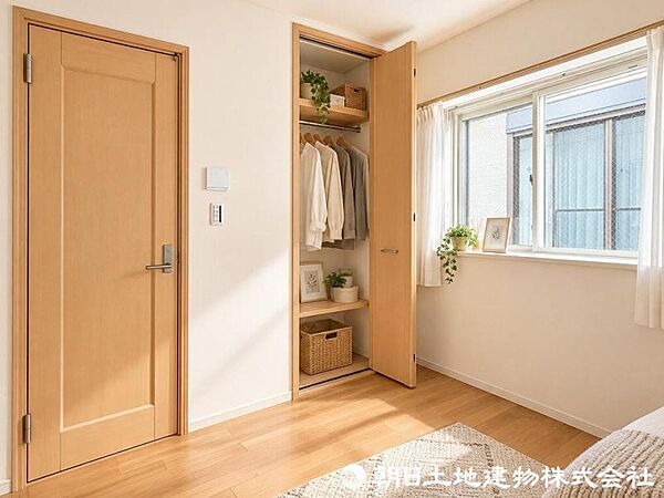 普段着やスーツはもちろんのこと、コート類などもしっかり掛けられます。※本画像はCGで作成しており、実際の現地には家具・小物は置かれておりません。また、価格に家具は含まれておりません。