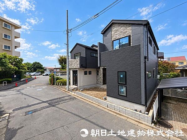南西向き道路のため日当たり風通し良好です！
