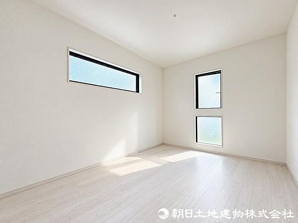 大き目のベッド配置可能で主寝室におすすめ！