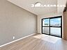 室内：続き間のお部屋はお子様を遊ばせるスペースとしても重宝します。