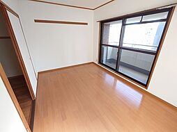 サンパレス新大阪 8階1LDKのリビング/ダイニング