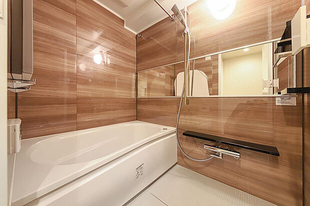 浴室は１２１６サイズ。浴室換気乾燥機有