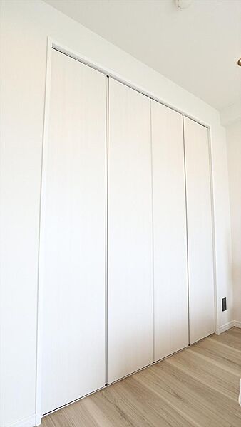 洋室（1）のクローゼット