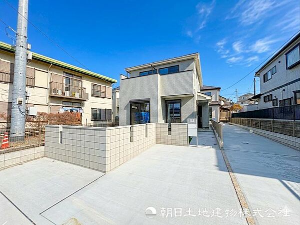 【外観】お部屋の明るさやリビングの広さ、お手持ちの家具の配置など違う視点で見ると新居での家族の過ごし方も感じ取れます