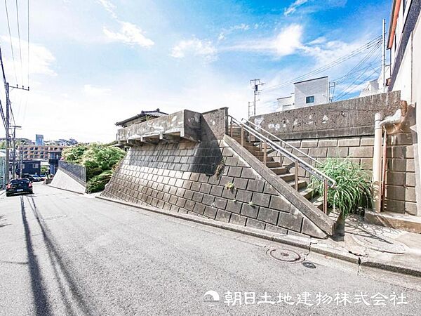 【土地】家族でたくさん悩んで建てた家は、ずっと帰りたくなる場所になるはずです。