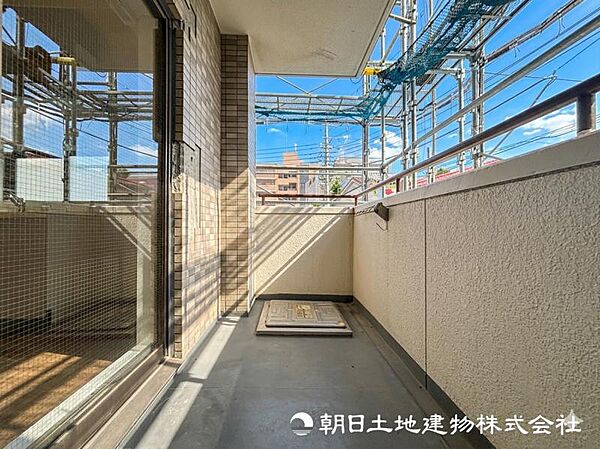 【バルコニー】外干しは天然の乾燥機！電気代もかかりません！