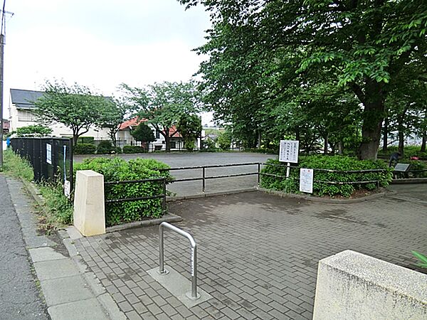 東本郷第一公園800ｍ