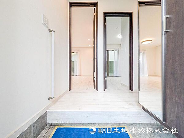 【玄関】家の印象にもなる家と外をつなぐ場所。いつも清潔でいたい場所のひとつですね
