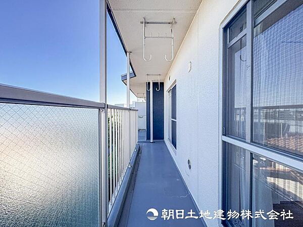 【バルコニー】外干しは天然の乾燥機！電気代もかかりません！