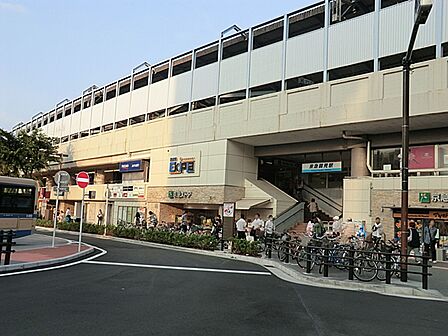 京浜急行電鉄京急鶴見駅750m