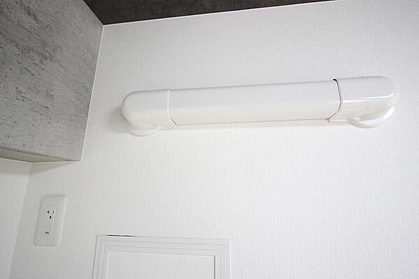 先行配管実施済みでエアコン取付可能です。寝室・子供部屋にお勧めです！