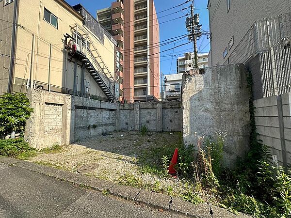忙しい朝、遅い帰宅時にも嬉しい駅近物件（徒歩１分）（2024年6月撮影）