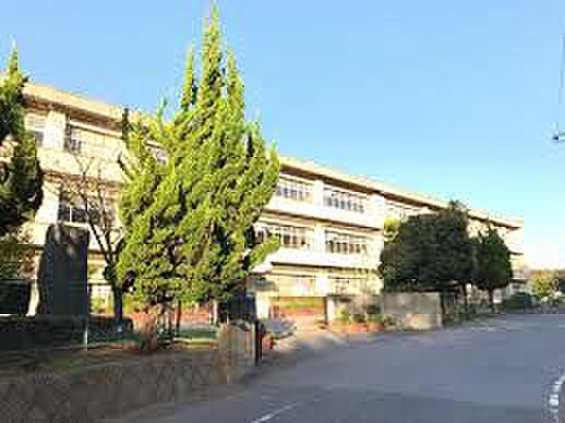 市原市立市原中学校（約1600ｍ）