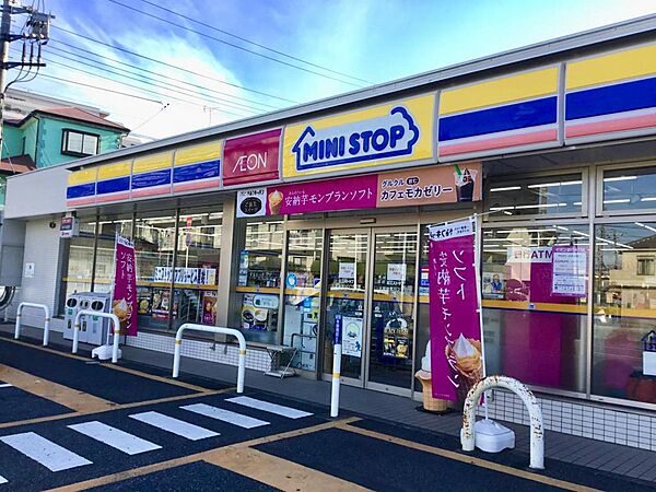 ミニストップ 千葉検見川２丁目店（約650m）