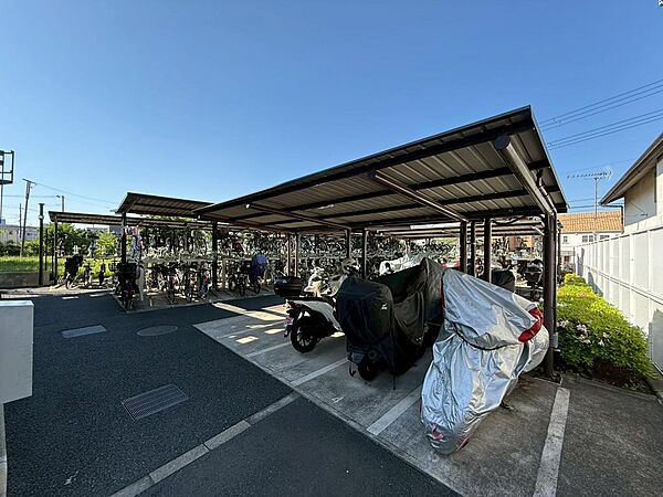 駐輪場（2025年5月撮影）