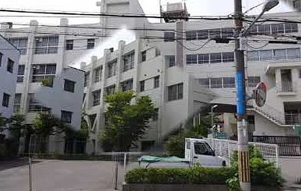 千葉市立誉田中学校（約800ｍ）